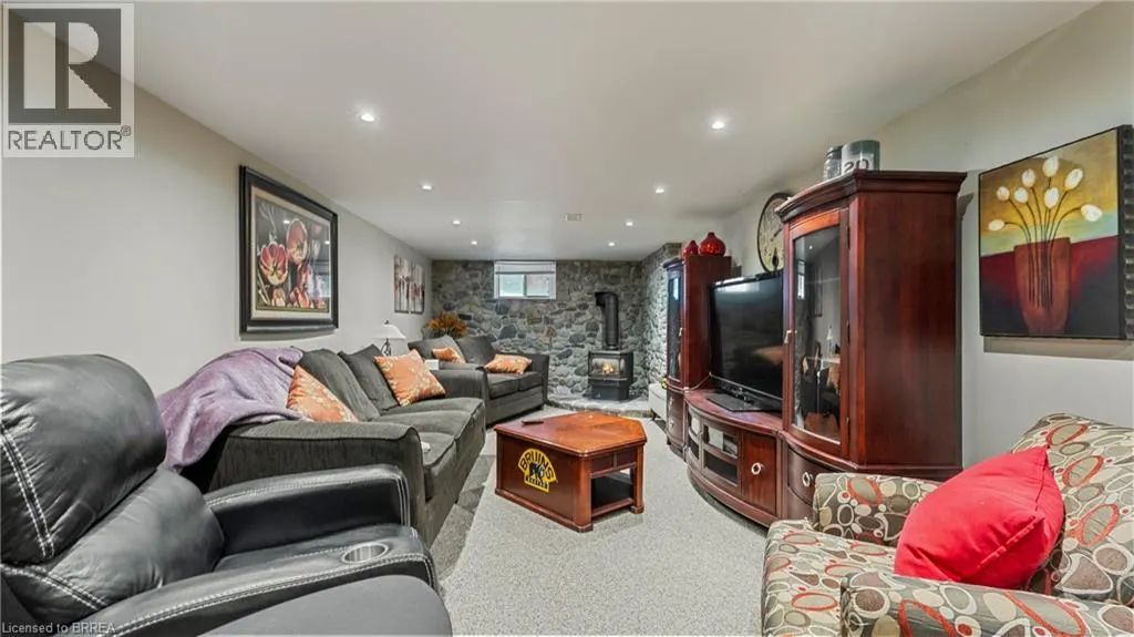 863 WINDHAM 12 Road