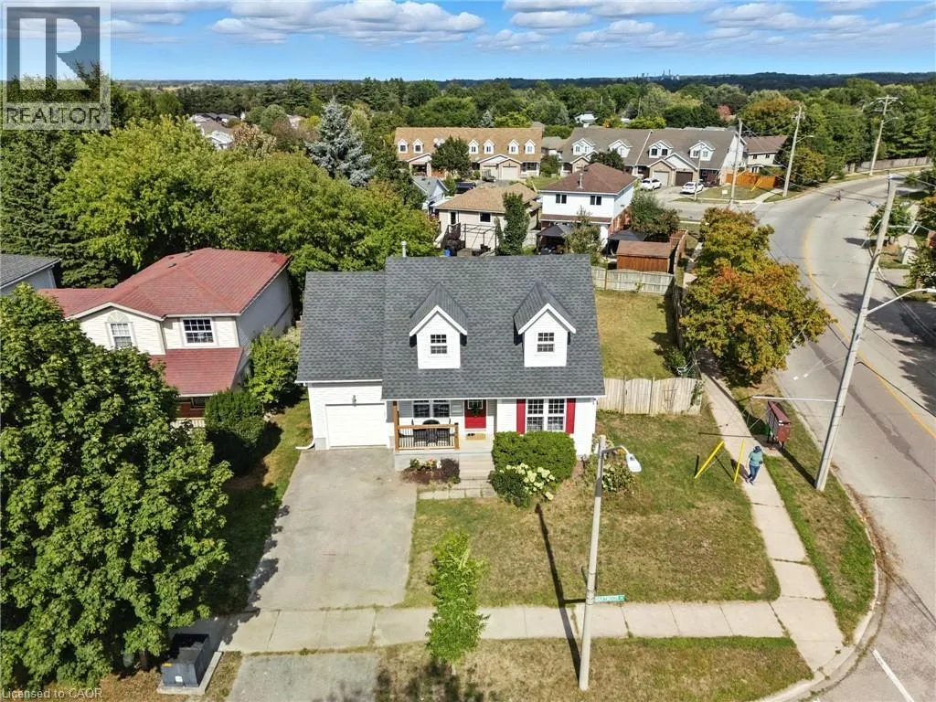 246 DARTMOOR Crescent