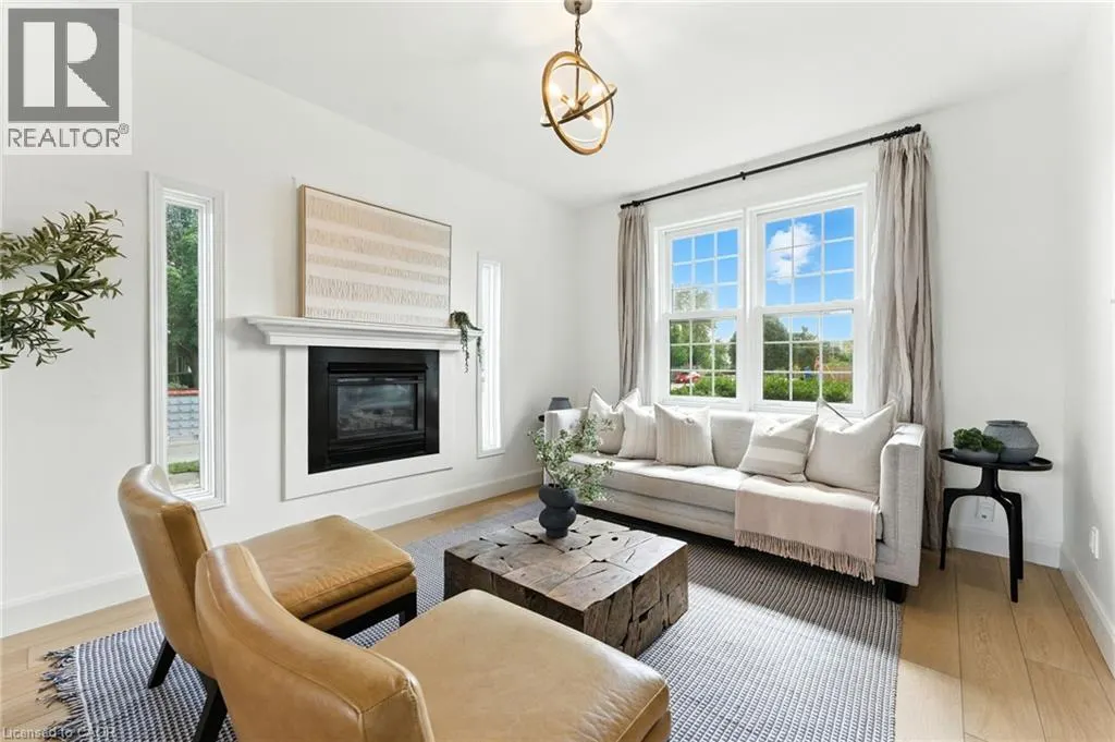 246 DARTMOOR Crescent