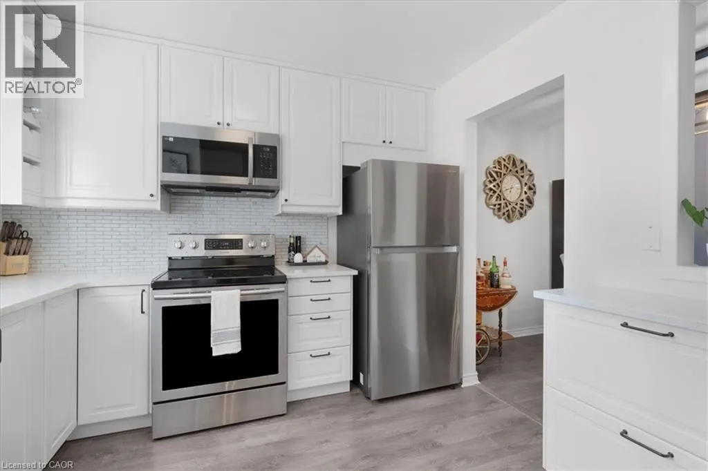 30 REGENT Avenue Unit# 28A, #28A