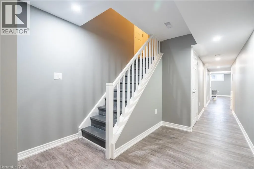 8561 DOGWOOD Crescent