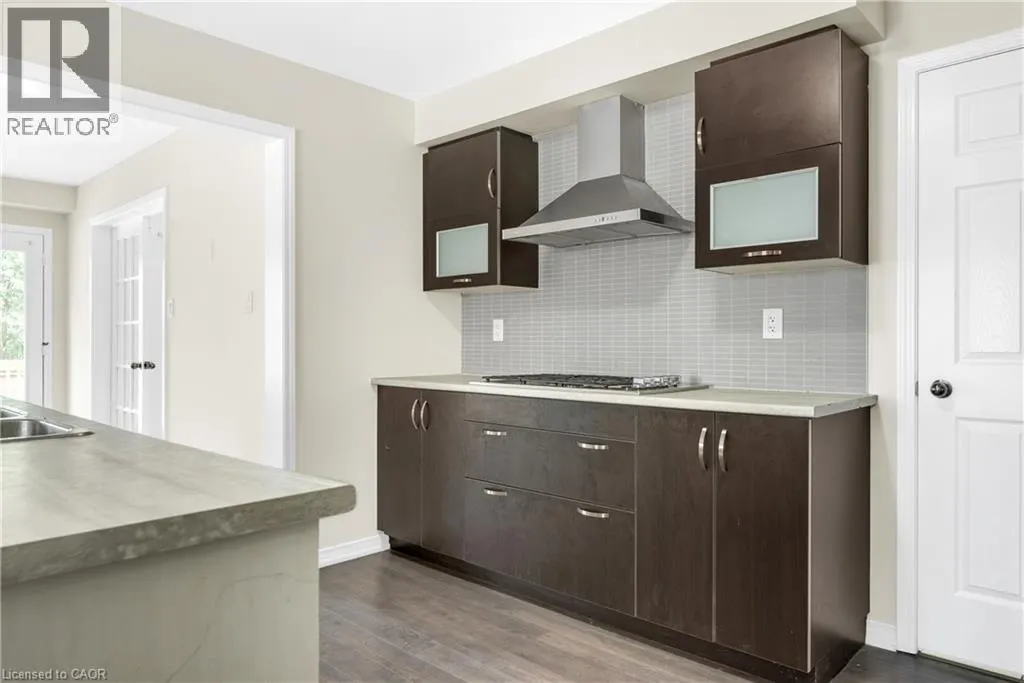 8561 DOGWOOD Crescent