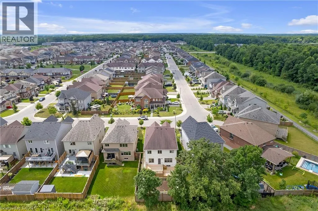 8561 DOGWOOD Crescent
