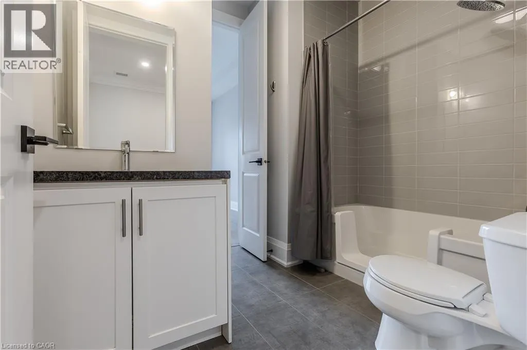4040 UPPER MIDDLE Road Unit# 117, #117