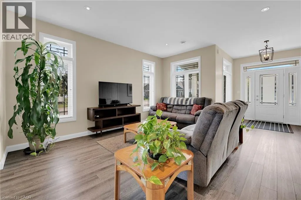 740 MAIN Street E Unit# 24, #24