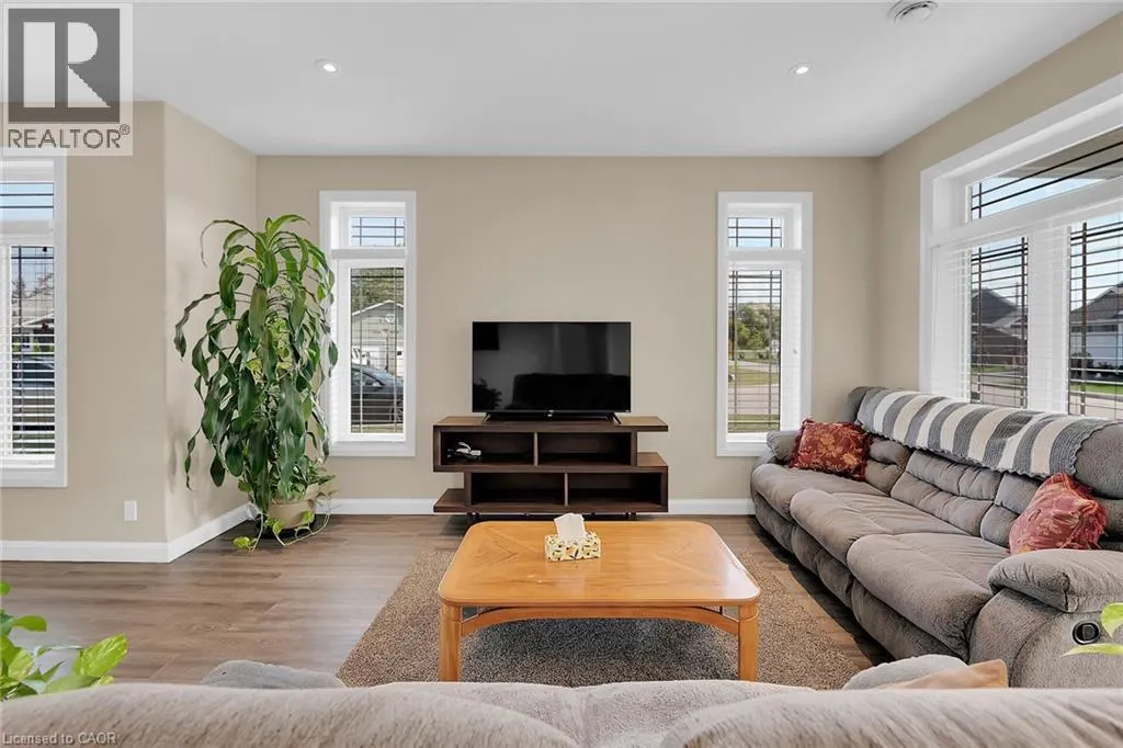 740 MAIN Street E Unit# 24, #24
