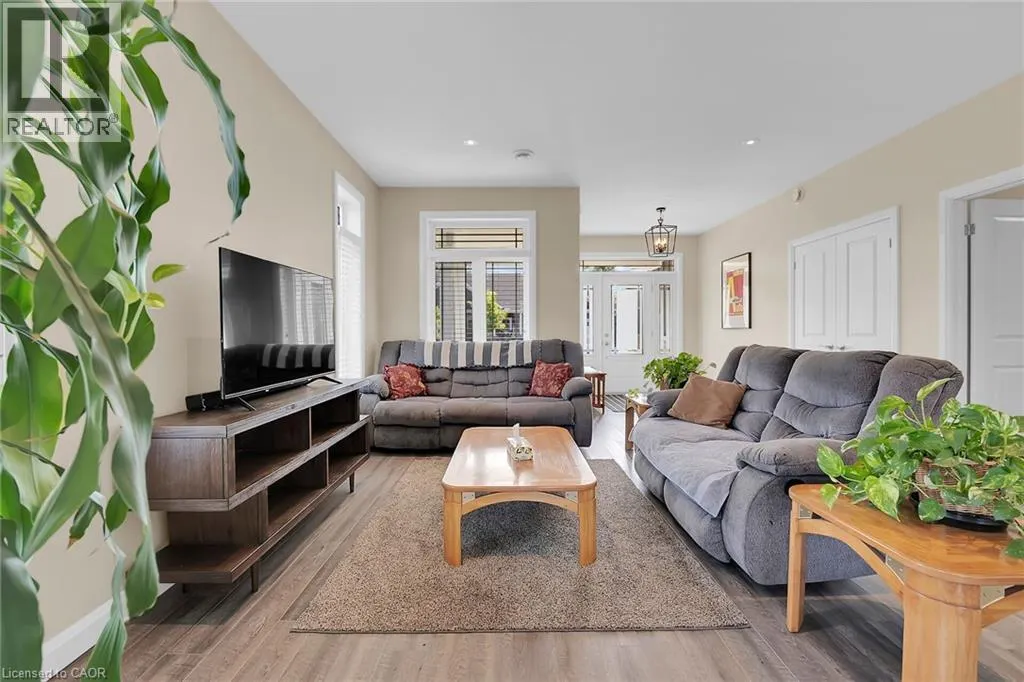 740 MAIN Street E Unit# 24, #24