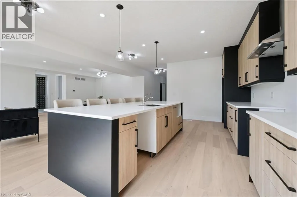 76 SASS Crescent