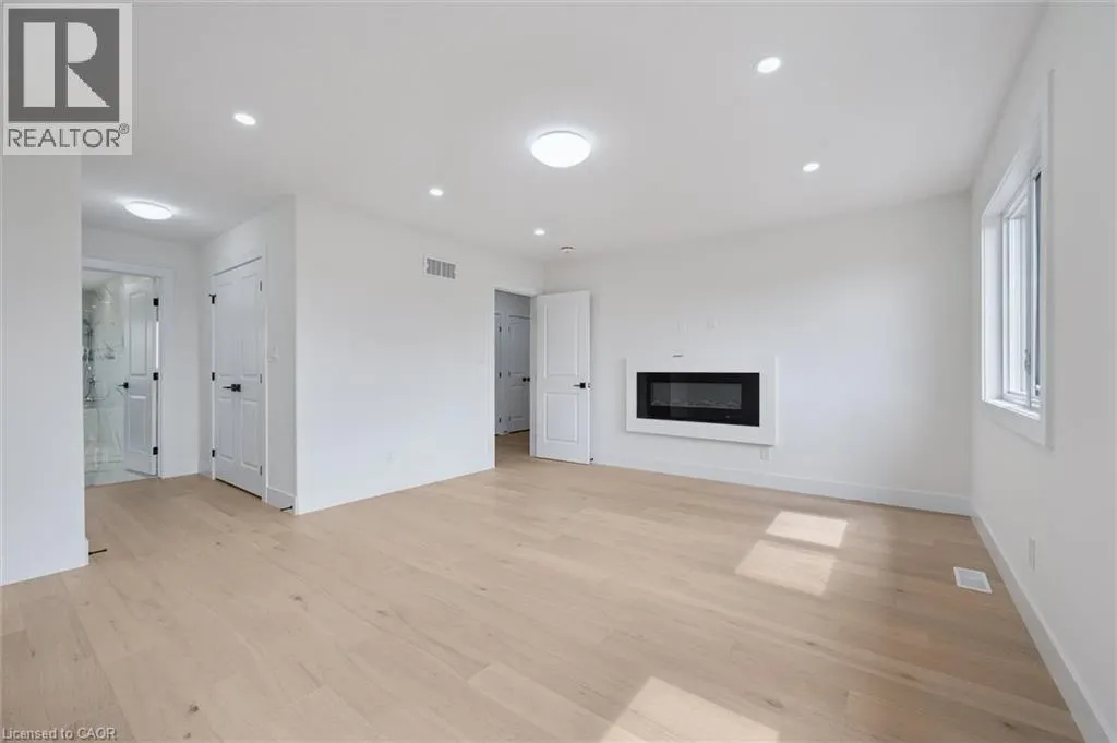 76 SASS Crescent