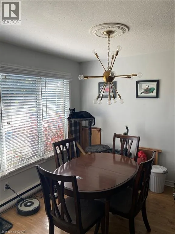 14 CHALMERS Street S Unit# 4, #4