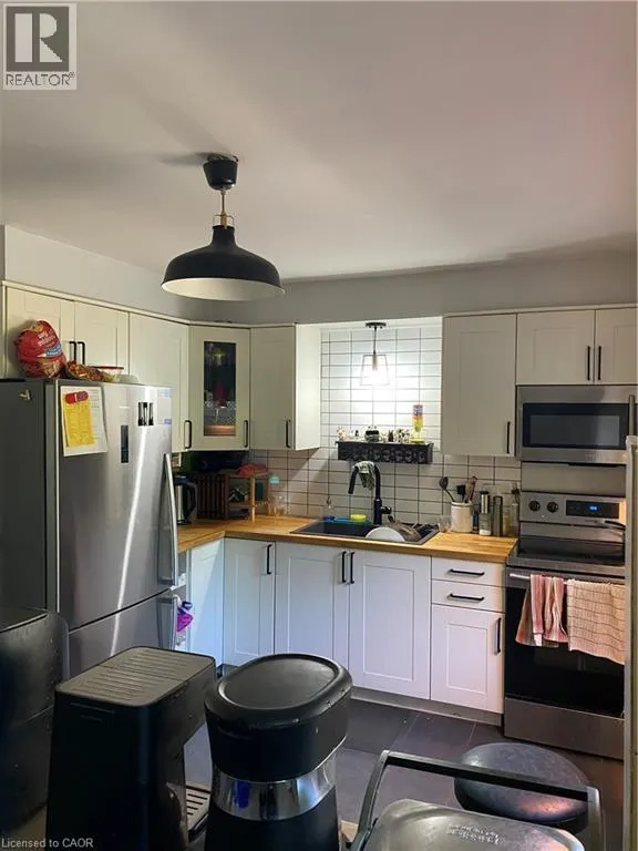 14 CHALMERS Street S Unit# 4, #4