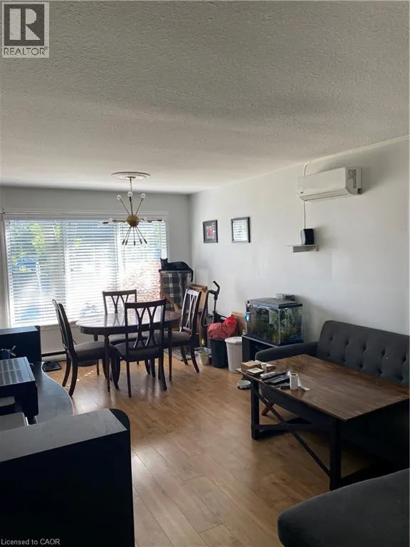 14 CHALMERS Street S Unit# 4, #4
