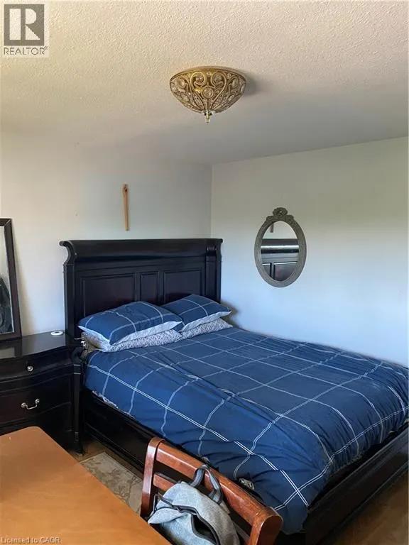 14 CHALMERS Street S Unit# 4, #4