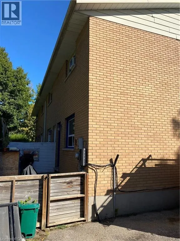 14 CHALMERS Street S Unit# 4, #4