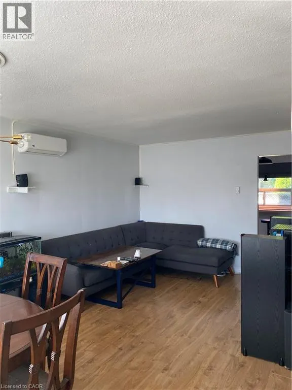 14 CHALMERS Street S Unit# 4, #4
