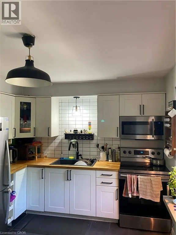 14 CHALMERS Street S Unit# 4, #4
