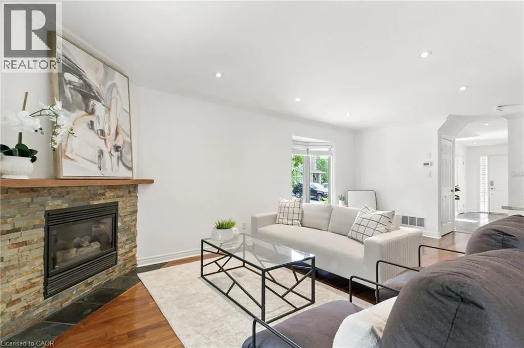 1245 STEPHENSON Drive Unit# 16, #16