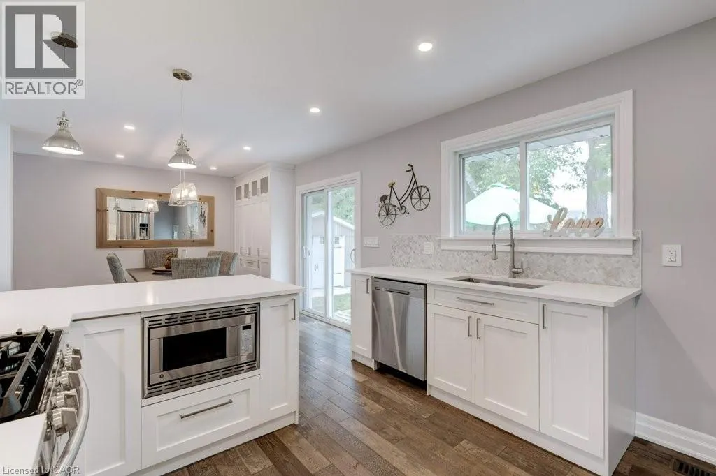 29 BRIAN Boulevard