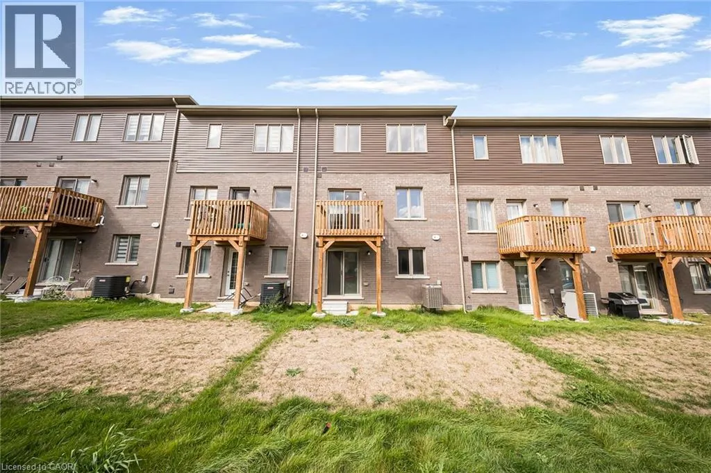 620 COLBORNE Street W