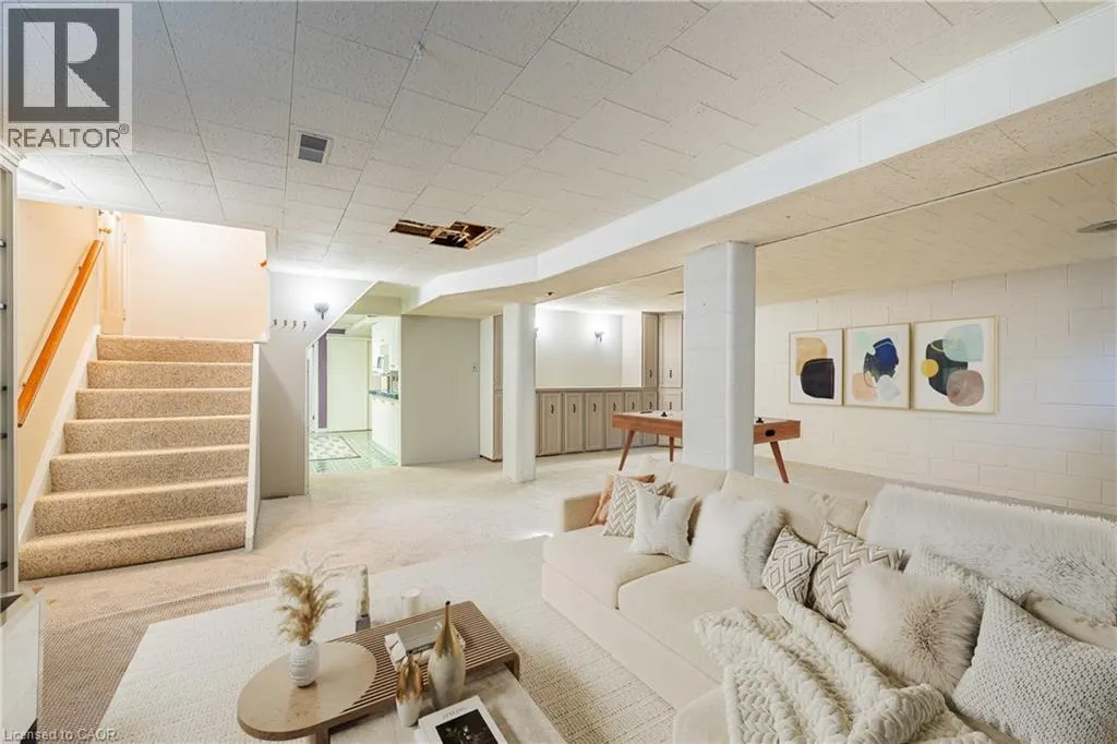 3046 BRIARWOOD Crescent