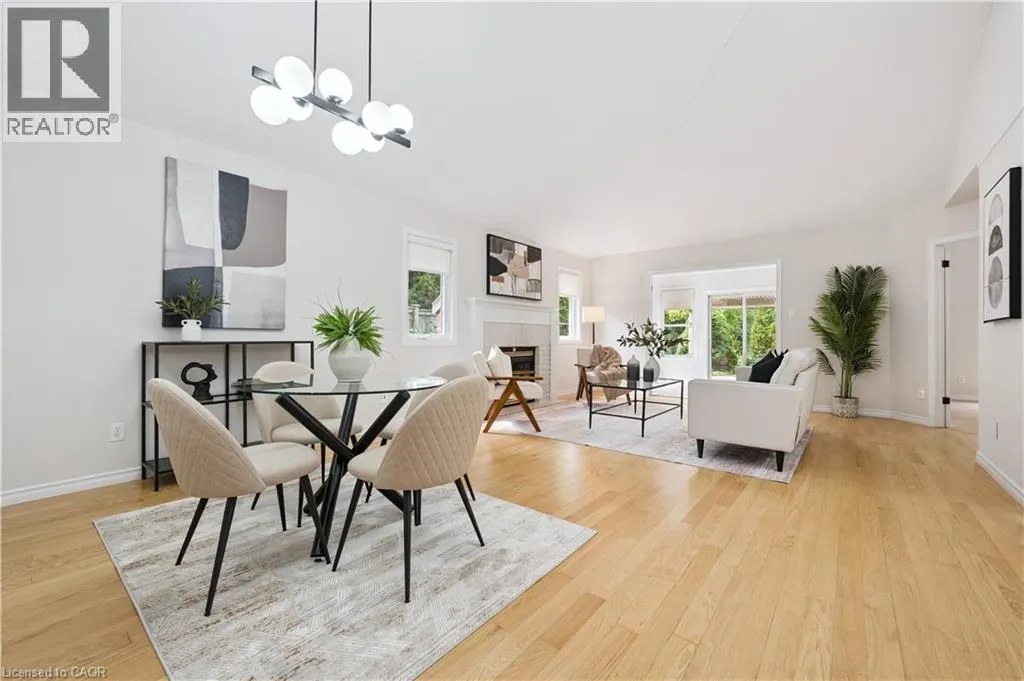 22 WINDWARD Place