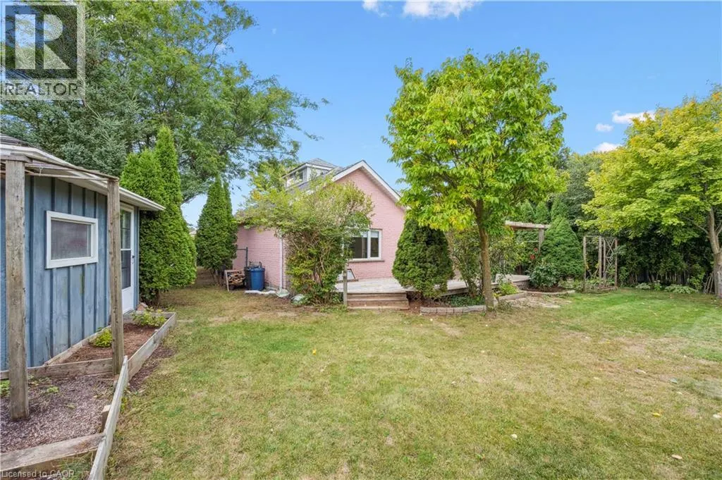 22 WINDWARD Place