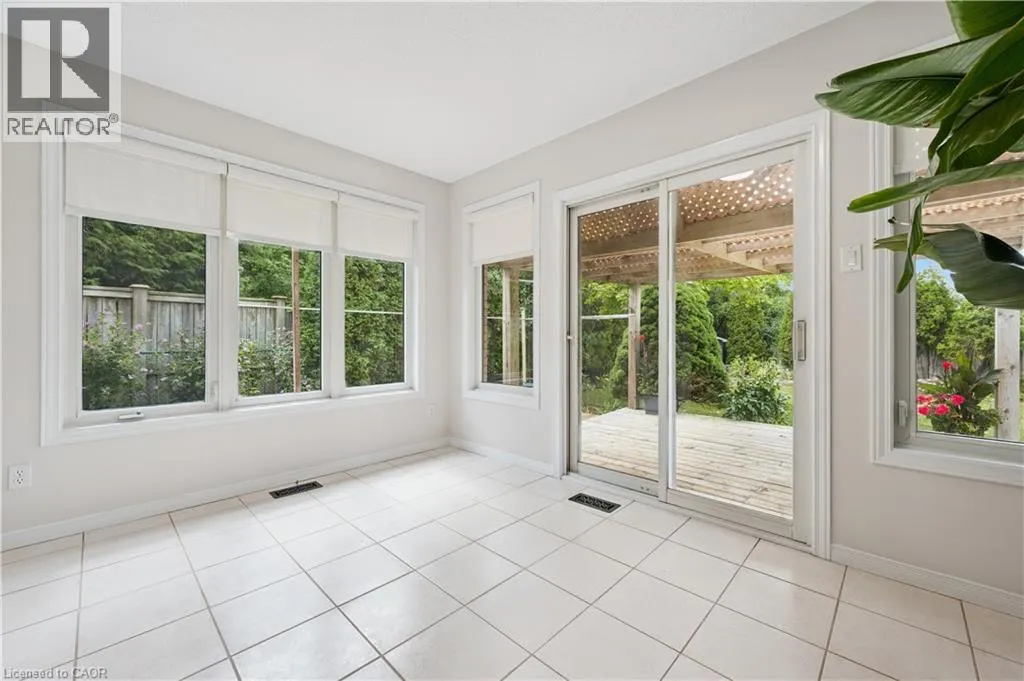 22 WINDWARD Place