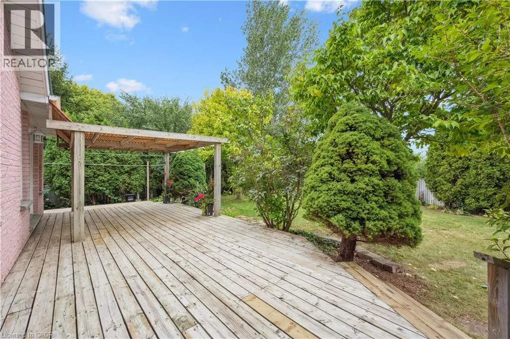 22 WINDWARD Place