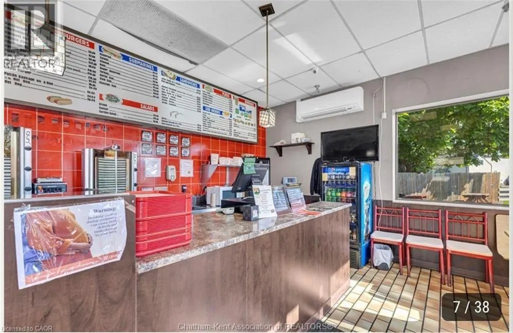 215 GRAND Avenue W