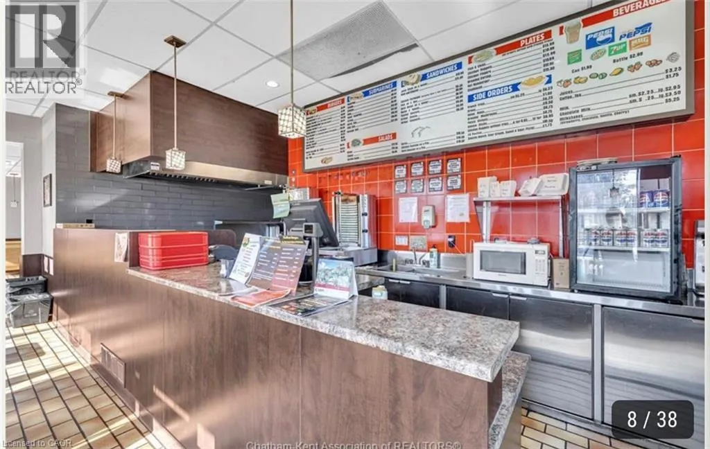 215 GRAND Avenue W