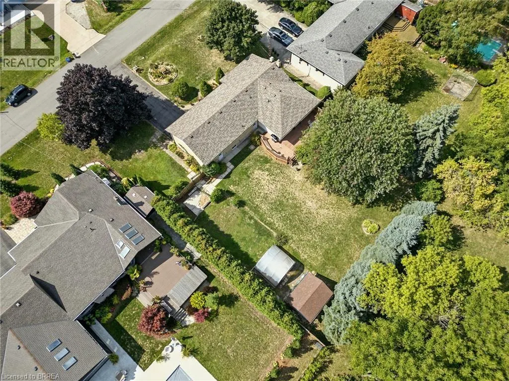 18 ALGONQUIN Avenue