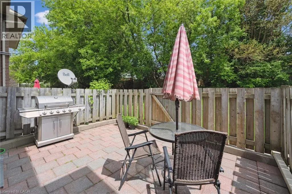 293 FAIRWAY Road N Unit# 33, #33