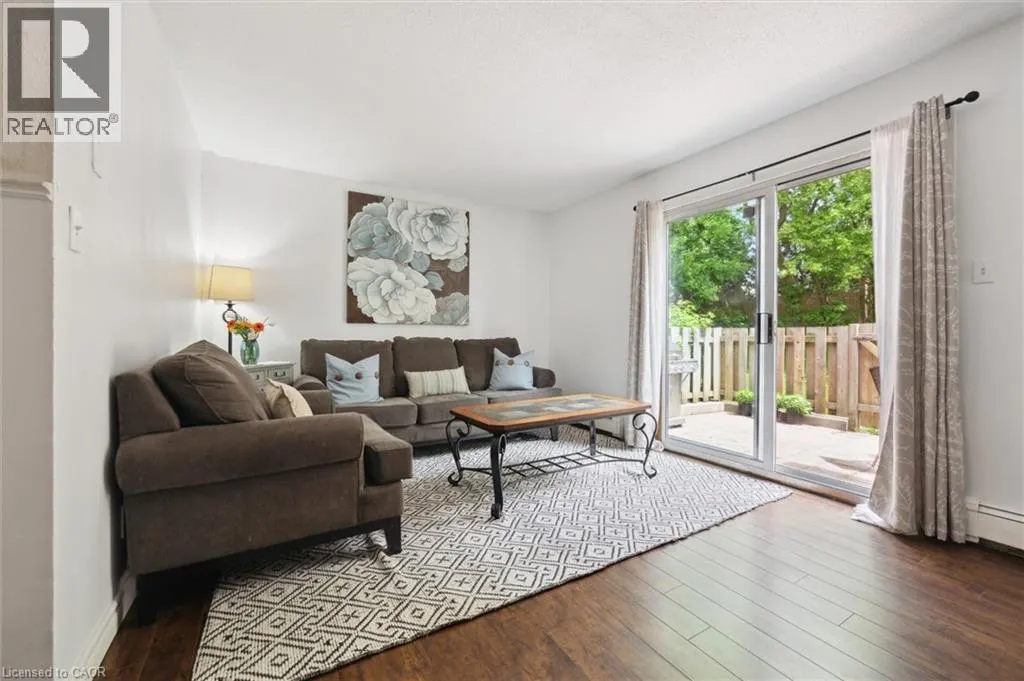 293 FAIRWAY Road N Unit# 33, #33