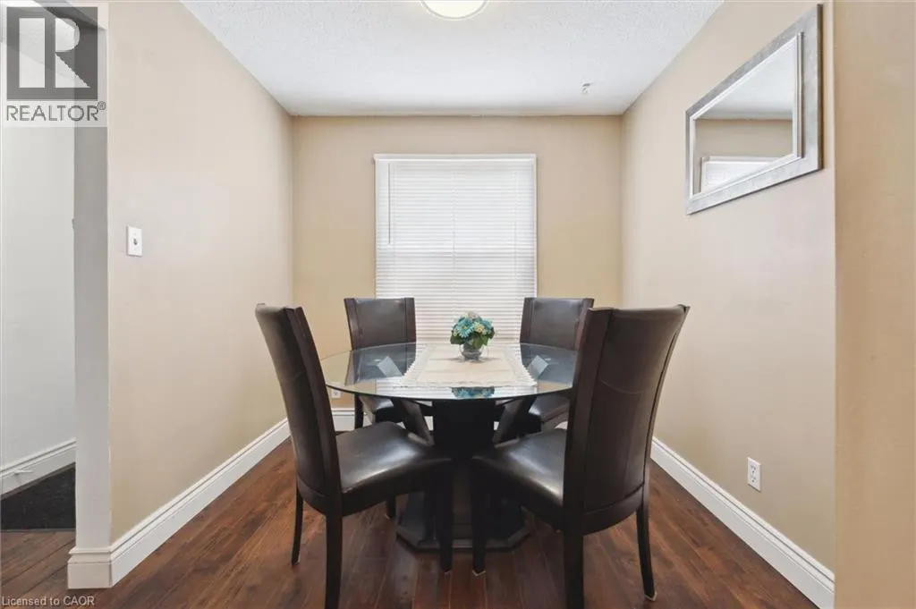 293 FAIRWAY Road N Unit# 33, #33