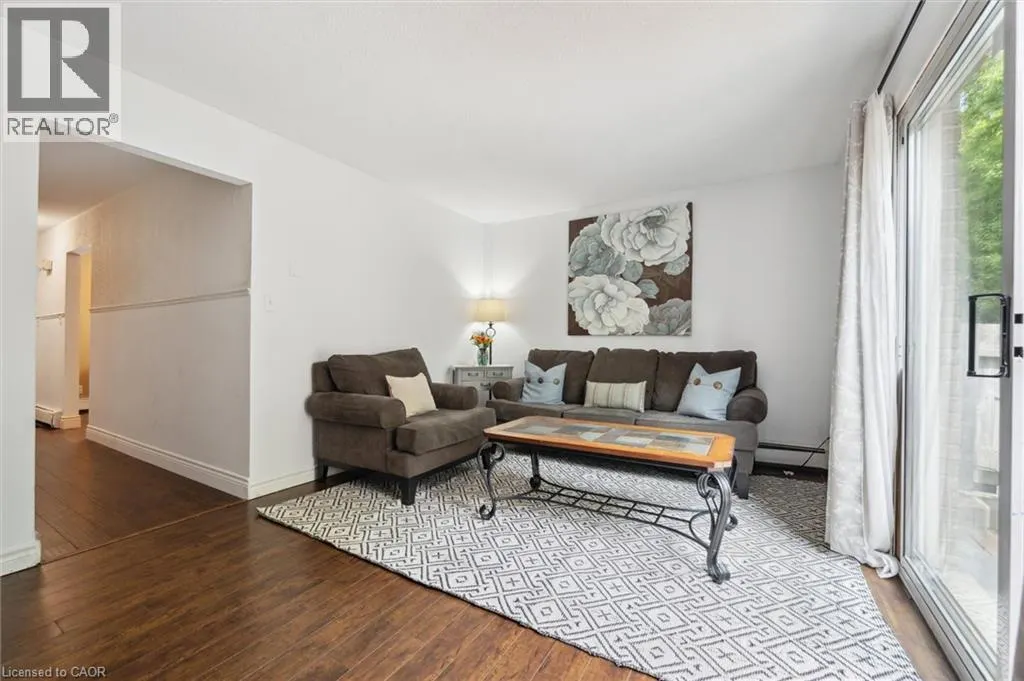 293 FAIRWAY Road N Unit# 33, #33