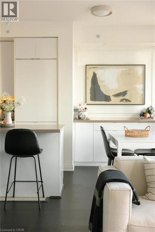 59 ANNIE CRAIG Drive Unit# 3005, #3005