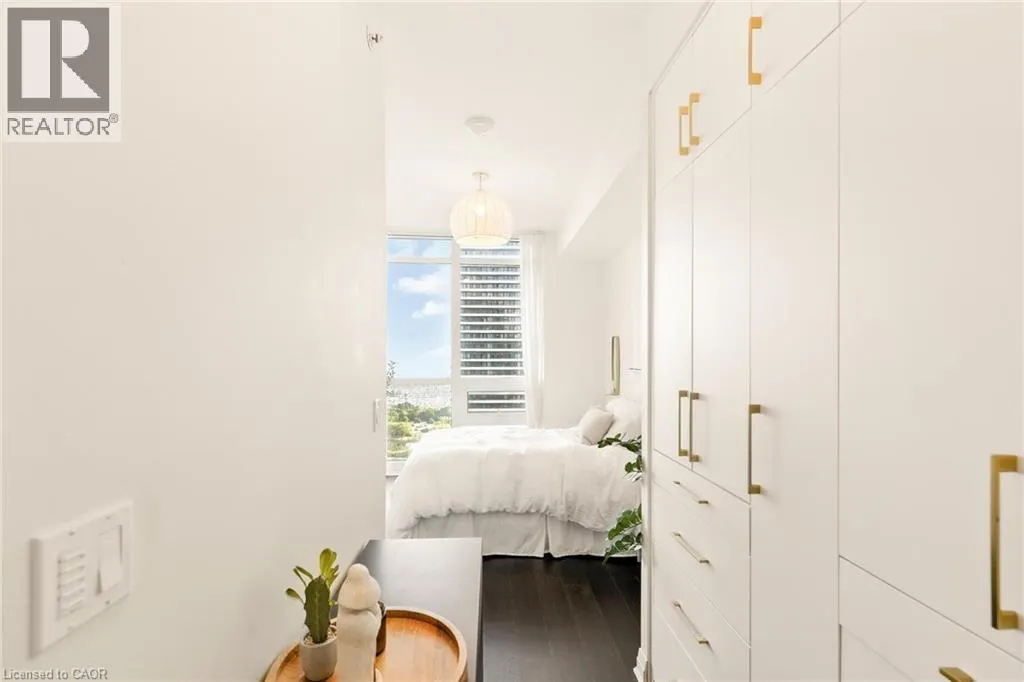59 ANNIE CRAIG Drive Unit# 3005, #3005