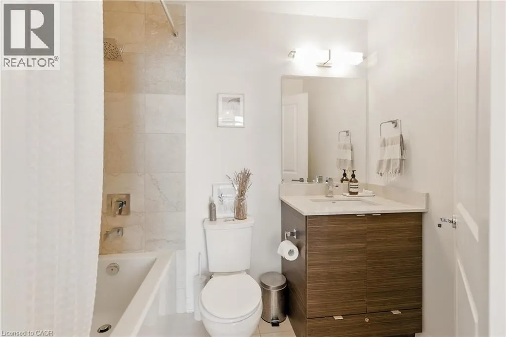59 ANNIE CRAIG Drive Unit# 3005, #3005
