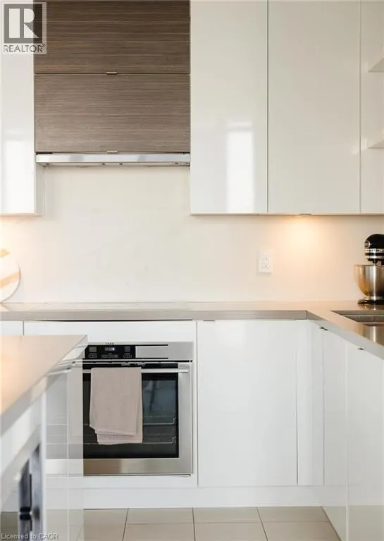 59 ANNIE CRAIG Drive Unit# 3005, #3005