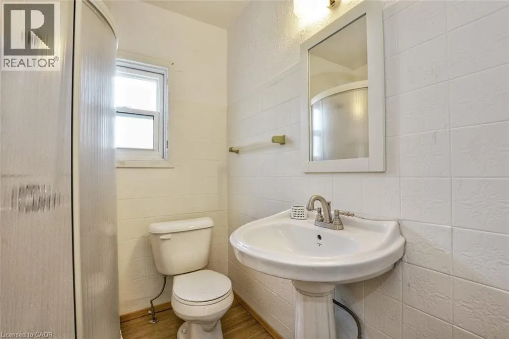 59 STRATHCONA Avenue S