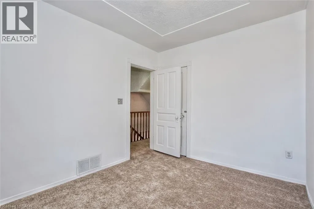 59 STRATHCONA Avenue S