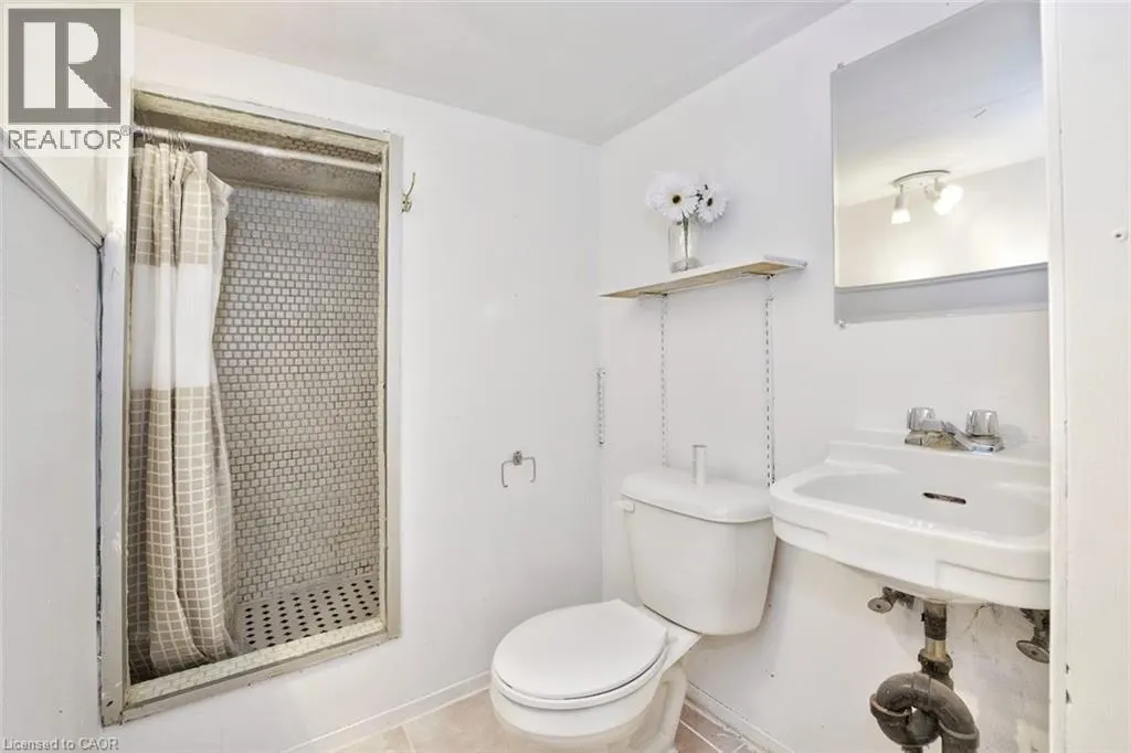 59 STRATHCONA Avenue S