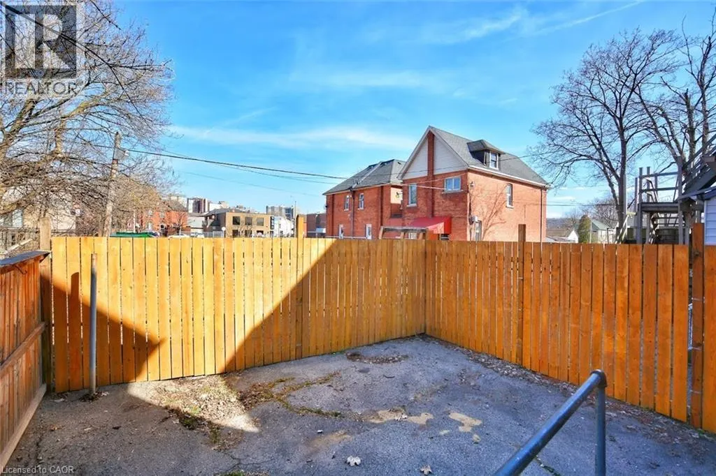59 STRATHCONA Avenue S