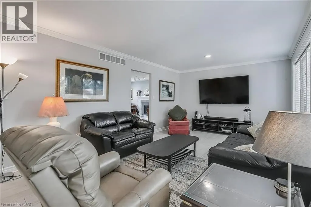 137 LOU'S Boulevard