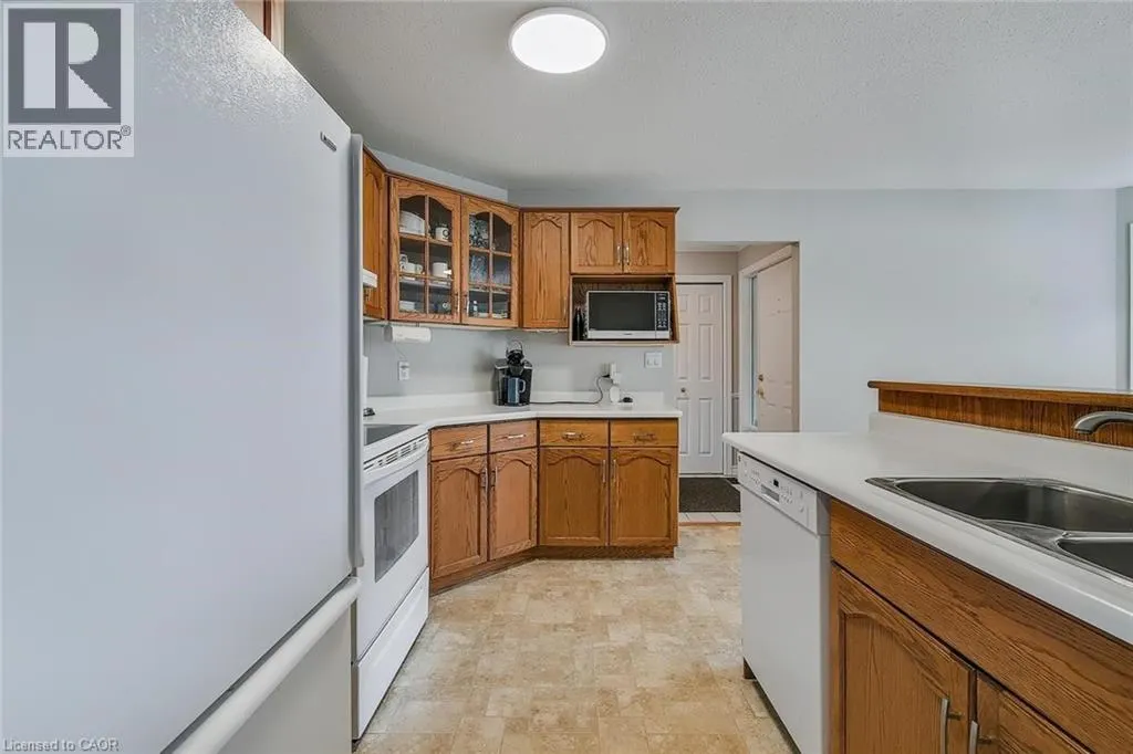 137 LOU'S Boulevard