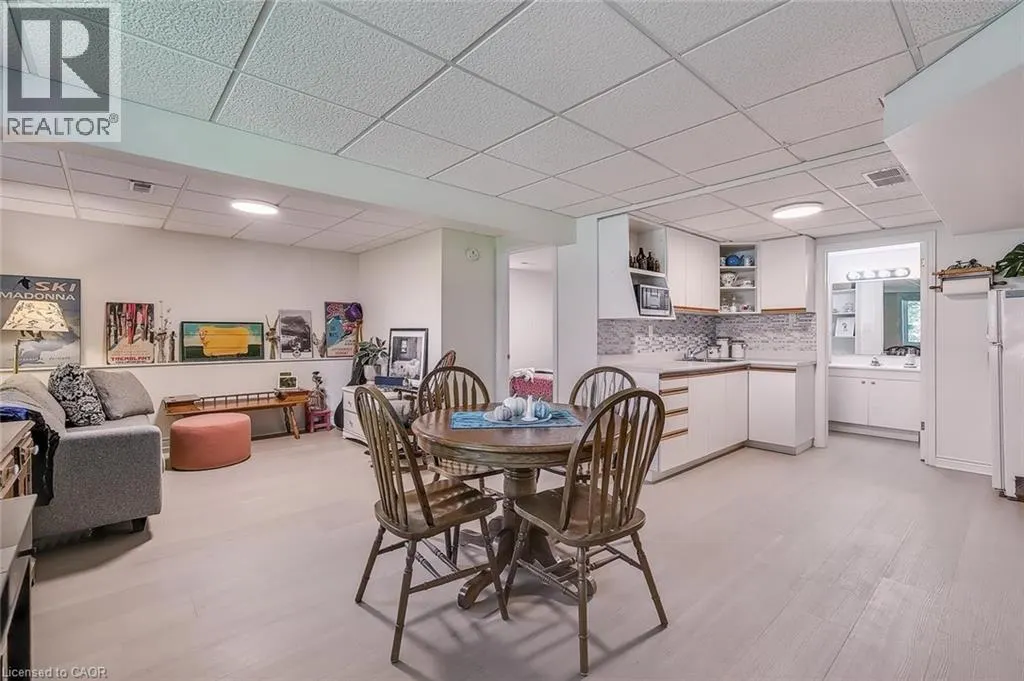 137 LOU'S Boulevard