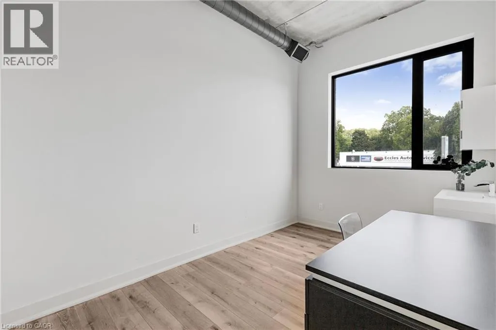 112 KING Street W Unit# Level 2, #Level 2