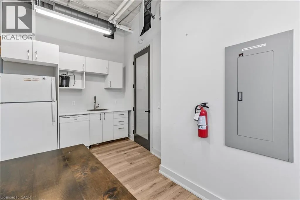 112 KING Street W Unit# Level 2, #Level 2