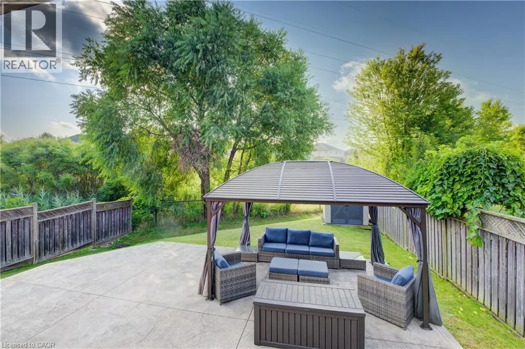 571 STONEHENGE Drive