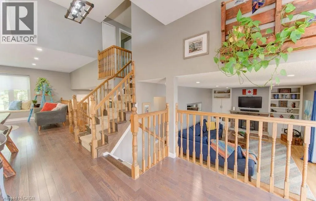 47 WINDING Way